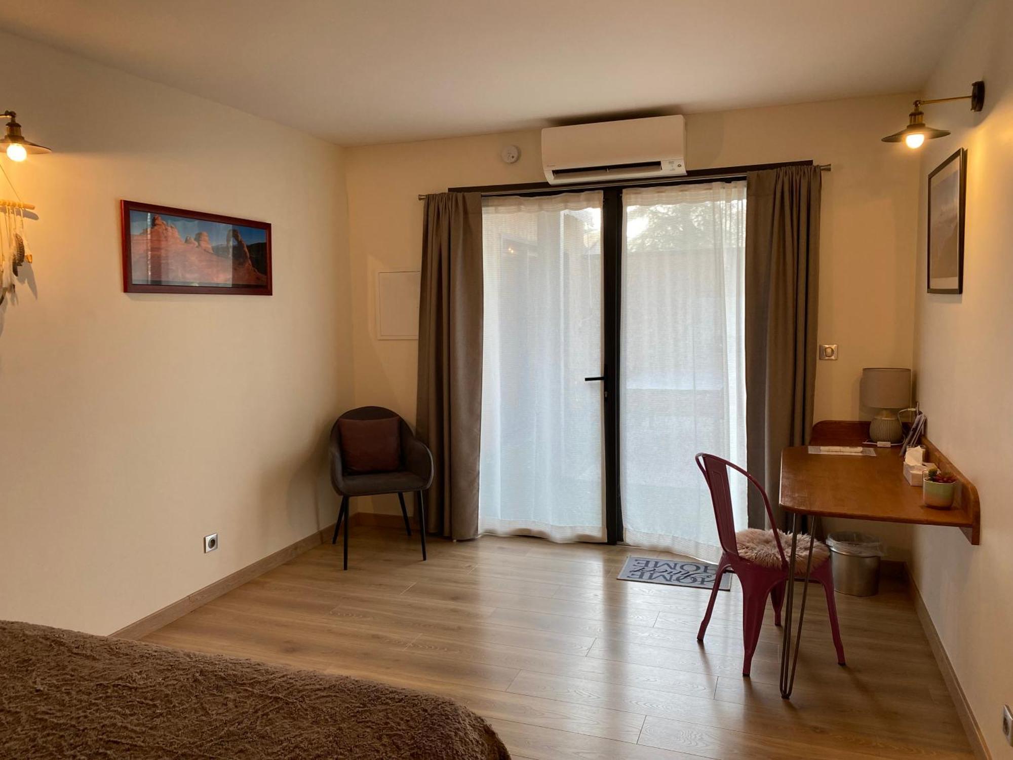Au Petit Pressoir Bed & Breakfast Givry  Dış mekan fotoğraf